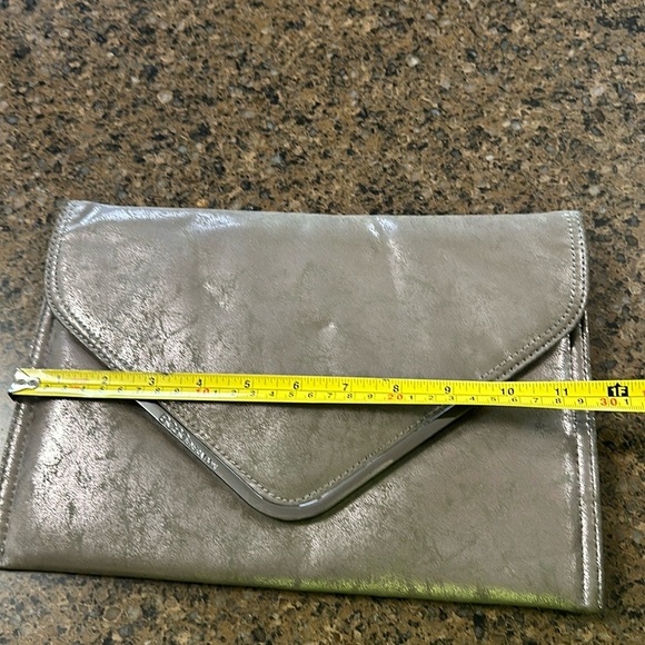 BCBGeneration clutches. - Picture 16 of 16